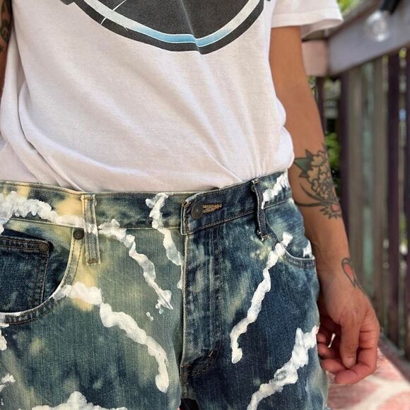 Eclectic one of one painted vintage jeans 36 - Picture 2 of 10